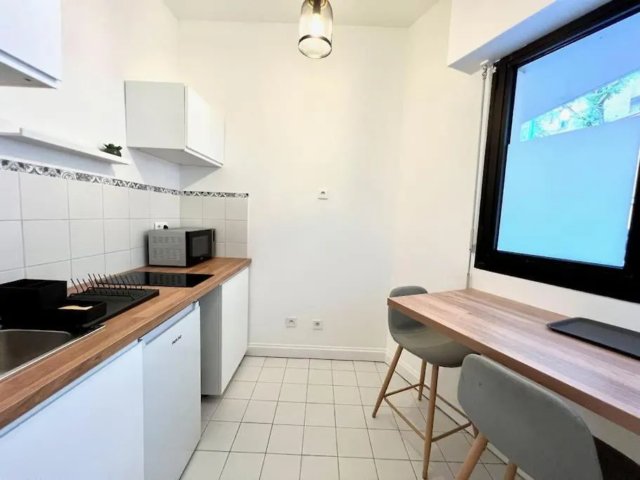 Spacieux Duplex Parisien Renove, Proche Tour Eiffel Apartman